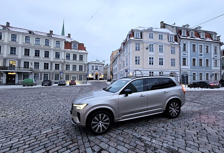 Apceļojam Latviju ar 455 zirgspēku jaudīgo Volvo XC90 Plug-in sadarbībā ar «Volvo Mūsa Motors Rīga» Apceļojam Latviju ar 455 zirgspēku jaudīgo Volvo XC90 Plug-in sadarbībā ar «Volvo Mūsa Motors Rīga» 368130