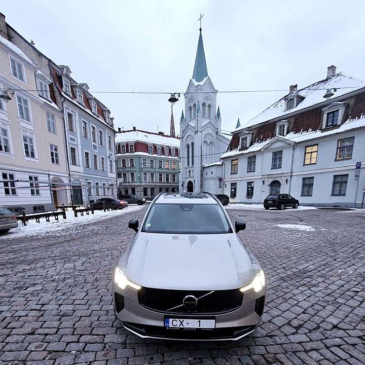 Apceļojam Latviju ar 455 zirgspēku jaudīgo Volvo XC90 Plug-in sadarbībā ar «Volvo Mūsa Motors Rīga» Apceļojam Latviju ar 455 zirgspēku jaudīgo Volvo XC90 Plug-in sadarbībā ar «Volvo Mūsa Motors Rīga» 368131