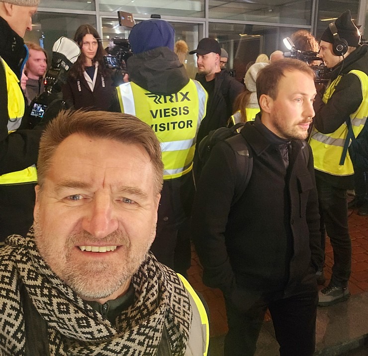 «Straume» ar «Oskaru» pārraksta Latvijas kino vēsturi un atgriežas ar «airBaltic» lidmašīnu dzimtenē 368542