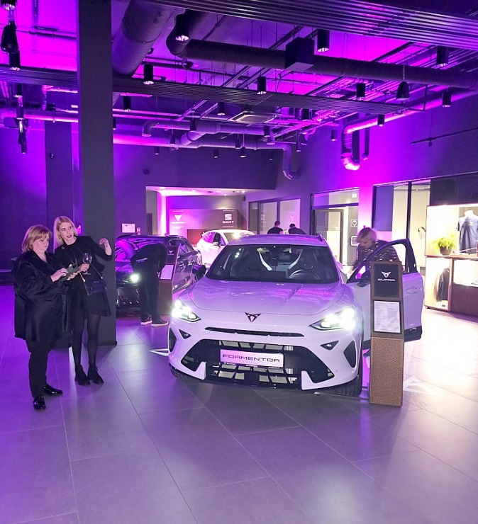 Tagad Daugavas kreisajā krastā Rīgā ir atvēries AUTOBRAVA Motors Ulmaņa | CUPRA oficiālais dīlercentrs 368613