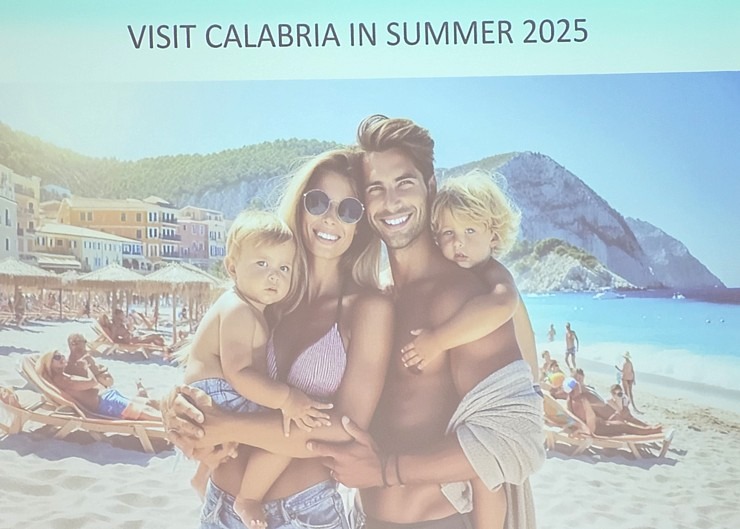Tūroperators «Tez Tour Latvija» iepazīstina Latvijas tūrisma firmas ar itāļu Kalabrijas piedāvājumu Tūroperators «Tez Tour Latvija» iepazīstina Latvijas tūrisma firmas ar itāļu Kalabrijas piedāvājumu 368829