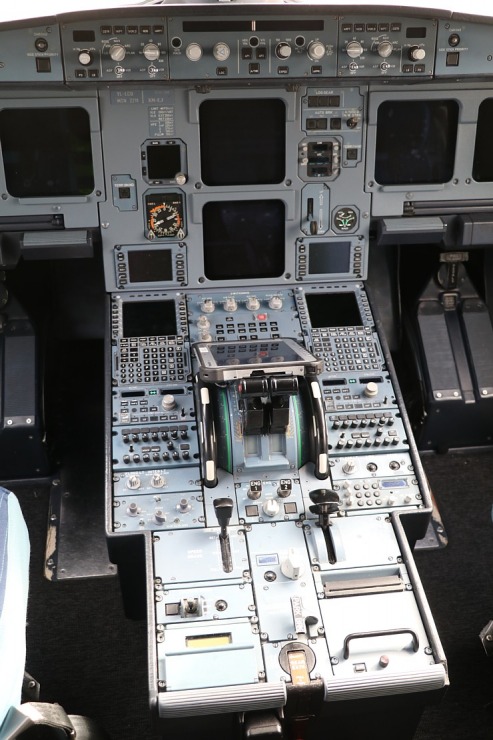 Lidsabiedrība «SmartLynx Airlines» iepazīstina Travelnews.lv ar lidmašīnu «Airbus A321» un kompānijas biznesu Lidsabiedrība «SmartLynx Airlines» iepazīstina Travelnews.lv ar lidmašīnu «Airbus A321» un kompānijas biznesu 369208
