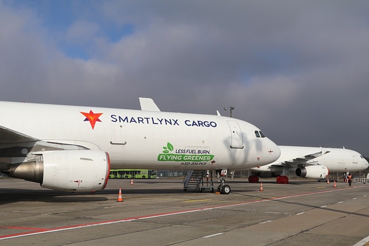 Lidsabiedrība «SmartLynx Airlines» iepazīstina Travelnews.lv ar lidmašīnu «Airbus A321» un kompānijas biznesu Lidsabiedrība «SmartLynx Airlines» iepazīstina Travelnews.lv ar lidmašīnu «Airbus A321» un kompānijas biznesu 369216