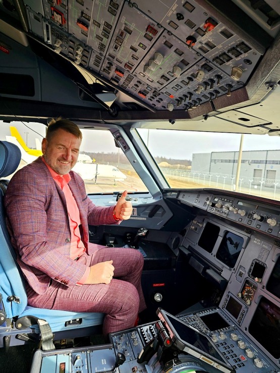 Lidsabiedrība «SmartLynx Airlines» iepazīstina Travelnews.lv ar lidmašīnu «Airbus A321» un kompānijas biznesu Lidsabiedrība «SmartLynx Airlines» iepazīstina Travelnews.lv ar lidmašīnu «Airbus A321» un kompānijas biznesu 369205