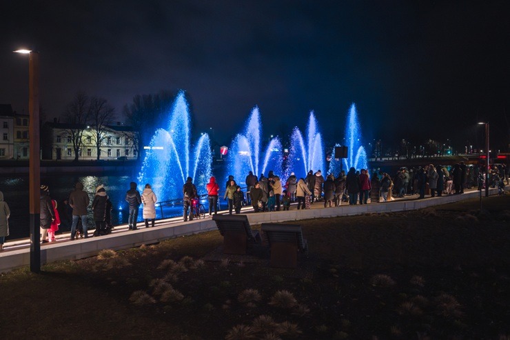Liepāja 400 gadu jubilejas svinībās iekrāsojas spožās gaismās 369249