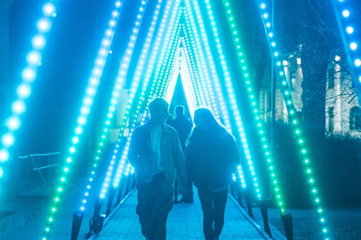 Liepāja 400 gadu jubilejas svinībās iekrāsojas spožās gaismās 369252