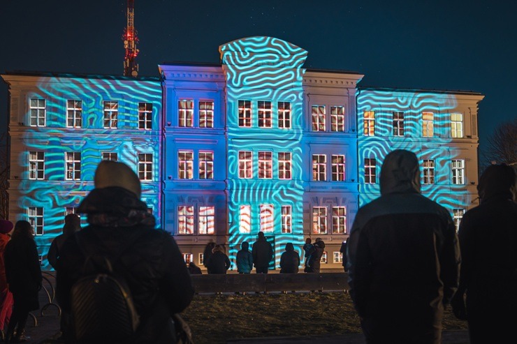 Liepāja 400 gadu jubilejas svinībās iekrāsojas spožās gaismās 369243