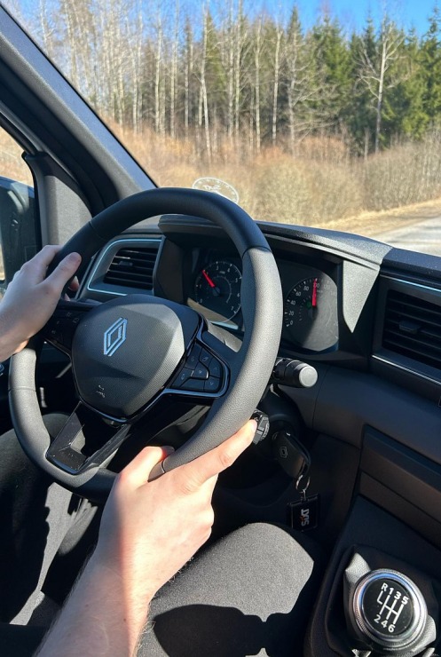 Sadarbībā ar auto nomu «Sixt Latvija» ceļojam ar jauno kravas furgonu «Renault Master» uz Latgali Sadarbībā ar auto nomu «Sixt Latvija» ceļojam ar jauno kravas furgonu «Renault Master» uz Latgali 369284