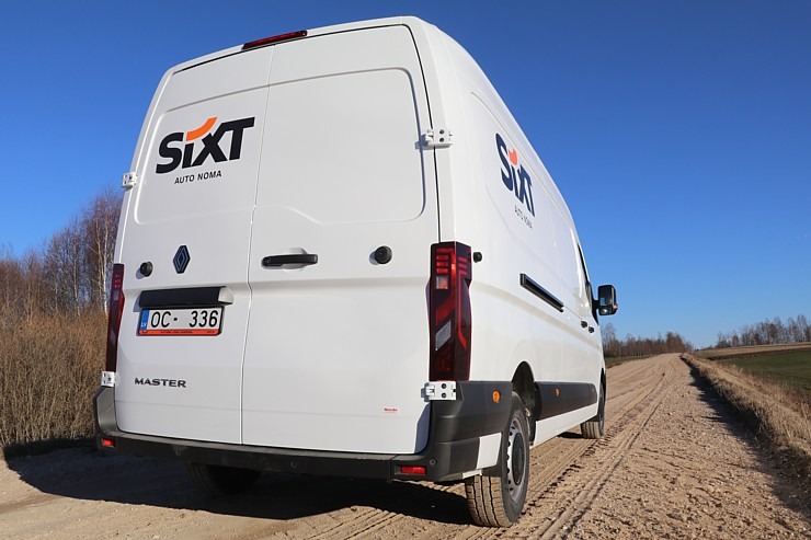 Sadarbībā ar auto nomu «Sixt Latvija» ceļojam ar jauno kravas furgonu «Renault Master» uz Latgali Sadarbībā ar auto nomu «Sixt Latvija» ceļojam ar jauno kravas furgonu «Renault Master» uz Latgali 369263