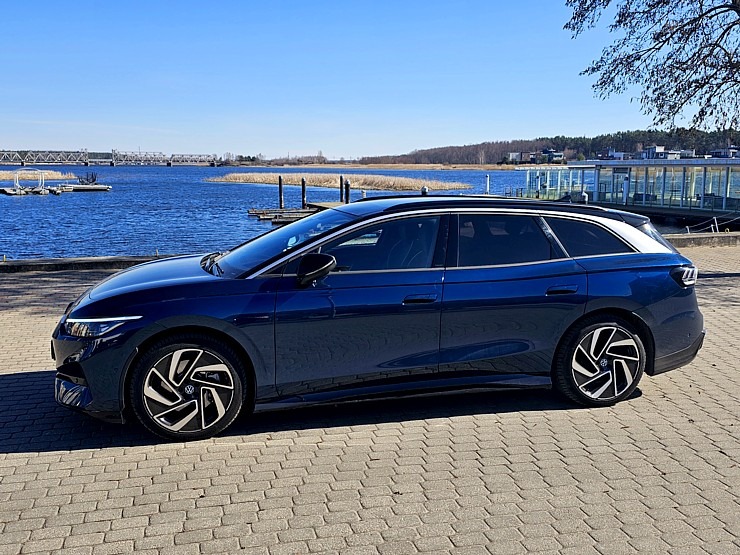 Ceļojam ar jauno elektrisko «Volkswagen ID.7 Tourer» 369359