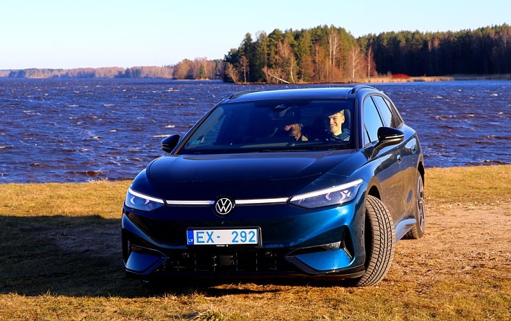 Ceļojam ar jauno elektrisko «Volkswagen ID.7 Tourer» 369345