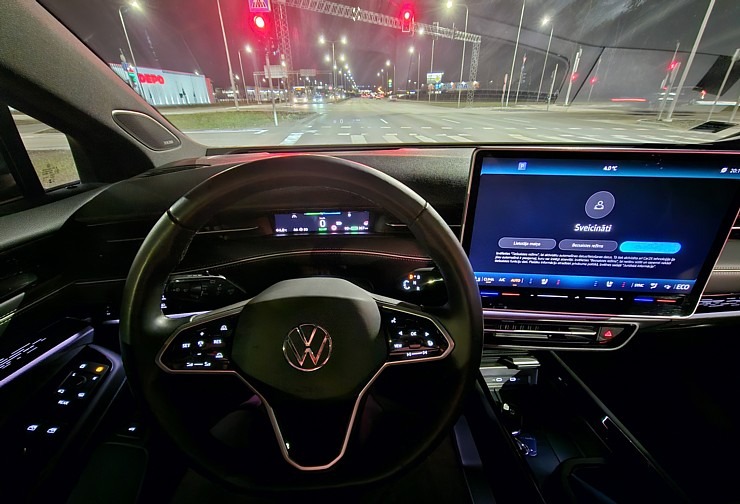 Ceļojam ar jauno elektrisko «Volkswagen ID.7 Tourer» 369382