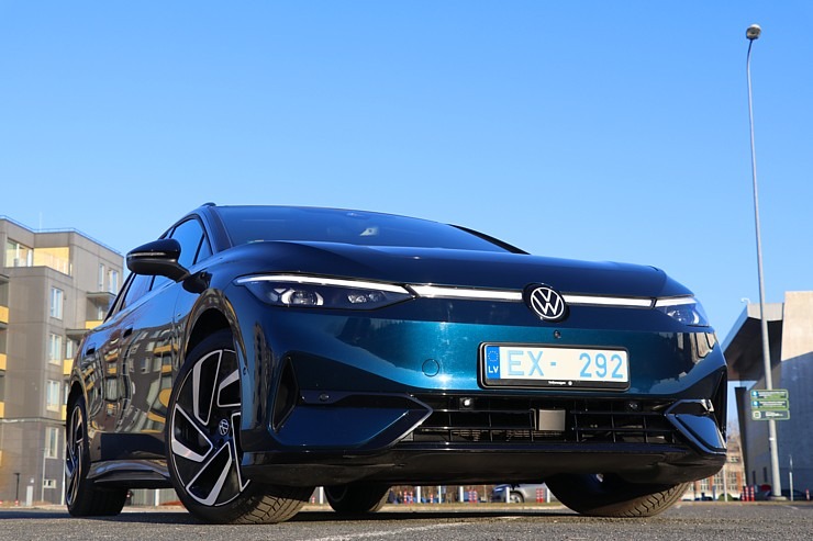 Ceļojam ar jauno elektrisko «Volkswagen ID.7 Tourer» 369349
