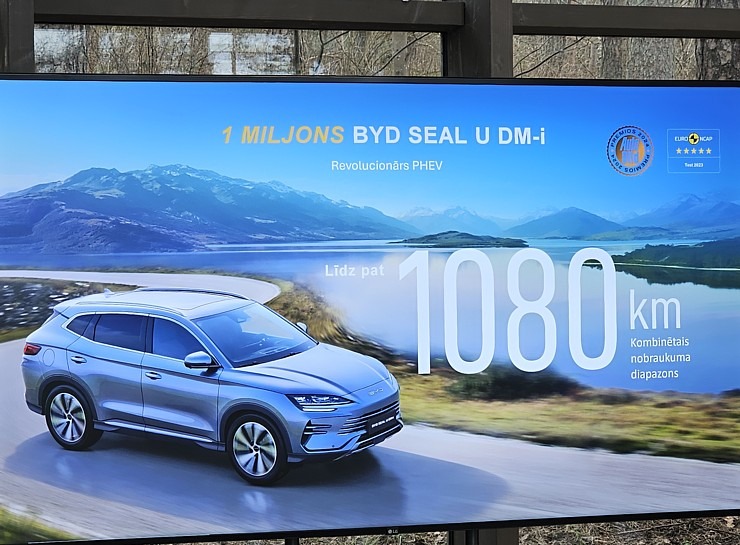 Travelnews.lv klātienē iepazīst pasaulē vadošā elektromobiļu ražotāja BYD (Build Your Dreams) spēkratus Travelnews.lv klātienē iepazīst pasaulē vadošā elektromobiļu ražotāja BYD (Build Your Dreams) spēkratus 369451