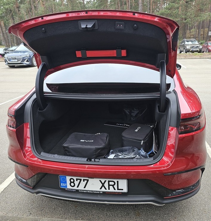 Travelnews.lv klātienē iepazīst pasaulē vadošā elektromobiļu ražotāja BYD (Build Your Dreams) spēkratus Travelnews.lv klātienē iepazīst pasaulē vadošā elektromobiļu ražotāja BYD (Build Your Dreams) spēkratus 369457