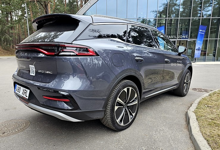 Travelnews.lv klātienē iepazīst pasaulē vadošā elektromobiļu ražotāja BYD (Build Your Dreams) spēkratus Travelnews.lv klātienē iepazīst pasaulē vadošā elektromobiļu ražotāja BYD (Build Your Dreams) spēkratus 369465