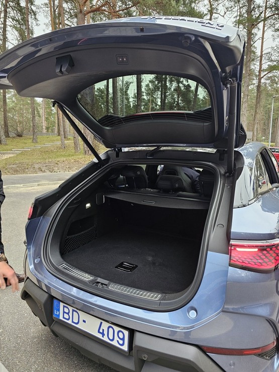Travelnews.lv klātienē iepazīst pasaulē vadošā elektromobiļu ražotāja BYD (Build Your Dreams) spēkratus Travelnews.lv klātienē iepazīst pasaulē vadošā elektromobiļu ražotāja BYD (Build Your Dreams) spēkratus 369468