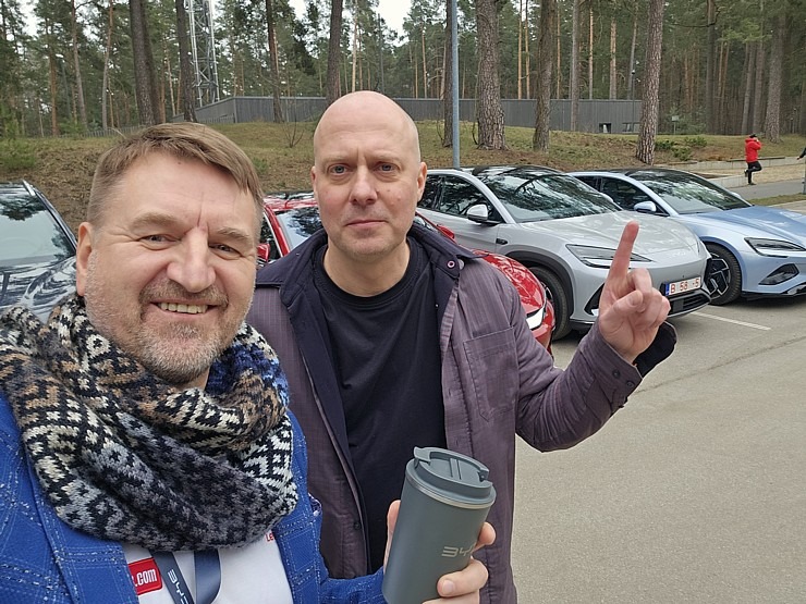 Travelnews.lv klātienē iepazīst pasaulē vadošā elektromobiļu ražotāja BYD (Build Your Dreams) spēkratus Travelnews.lv klātienē iepazīst pasaulē vadošā elektromobiļu ražotāja BYD (Build Your Dreams) spēkratus 369476