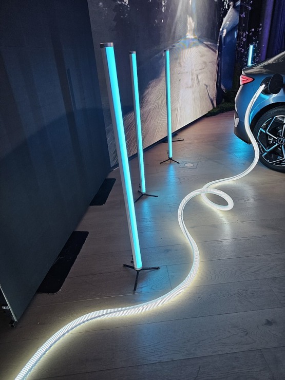 Ar grandiozu pasākumu Ķīnas autoražotājs «BYD» ienāk Latvijas spēkratu tirgū 369509