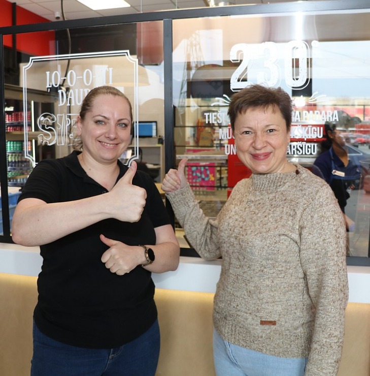 Picēriju tīkls «Dominos Pizza» svinīgi atver piekto restorānu Rīgā - Mežciema Maxima pie B ieejas Picēriju tīkls «Dominos Pizza» svinīgi atver piekto restorānu Rīgā - Mežciema Maxima pie B ieejas 369825