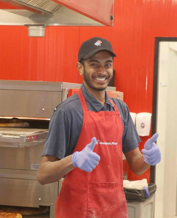 Picēriju tīkls «Dominos Pizza» svinīgi atver piekto restorānu Rīgā - Mežciema Maxima pie B ieejas Picēriju tīkls «Dominos Pizza» svinīgi atver piekto restorānu Rīgā - Mežciema Maxima pie B ieejas 369816