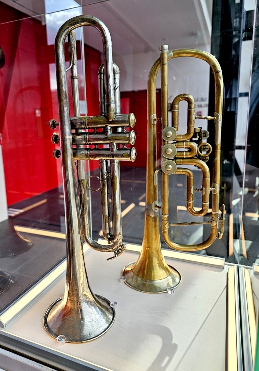 Latgales vēstniecībā «Gors» skatāma seno un inovatīvo mūzikas instrumentu izstāde 369992