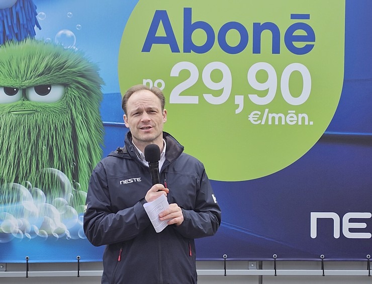 Sadarbībā ar auto nomu «Europcar Latvija» testējam jaunatklāto «Neste Easy Wash» automazgātuvi 370194