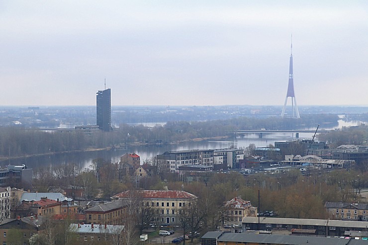 Pārdaugavā irr atklāts 65 metru augstais Rīgas panorāmas rats «Riga Rise» 370218