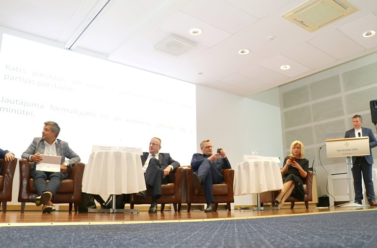 Daži fotomirkļi no Rīgas domes deputātu kandidātu diskusijas Pārdaugavas viesnīcā «Riga Islande Hotel» Links uz video Daži fotomirkļi no Rīgas domes deputātu kandidātu diskusijas Pārdaugavas viesnīcā «Riga Islande Hotel» Links uz video 370379
