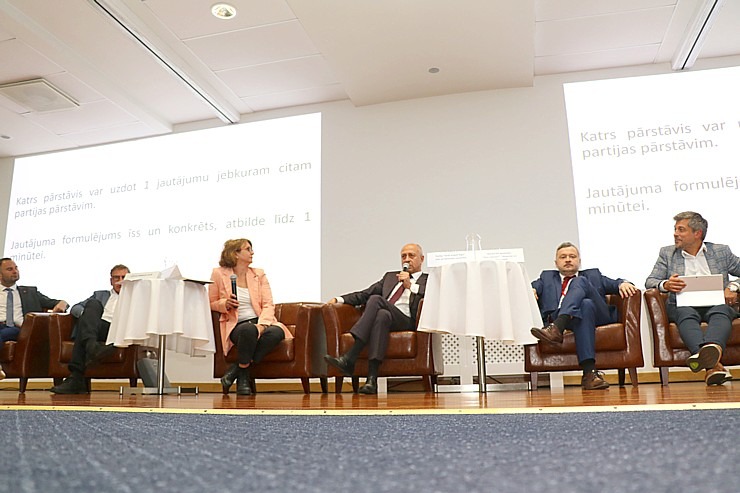 Daži fotomirkļi no Rīgas domes deputātu kandidātu diskusijas Pārdaugavas viesnīcā «Riga Islande Hotel» Links uz video Daži fotomirkļi no Rīgas domes deputātu kandidātu diskusijas Pārdaugavas viesnīcā «Riga Islande Hotel» Links uz video 370382