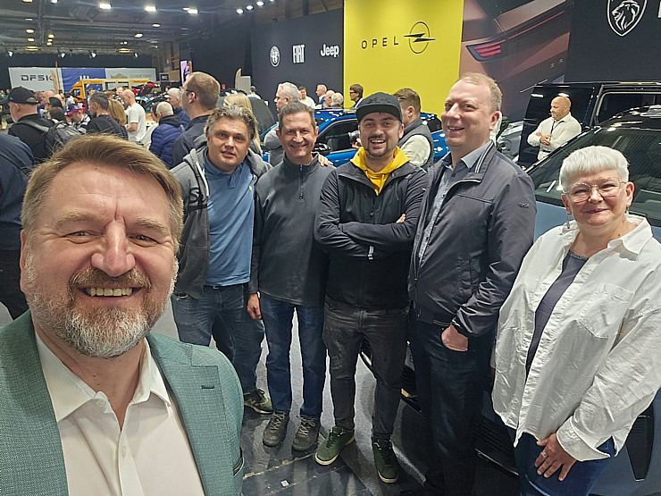 Sadarbībā ar «Europcar Latvija» Travelnews.lv apmeklē starptautisko autoindustrijas izstādi «Auto 2025» Sadarbībā ar «Europcar Latvija» Travelnews.lv apmeklē starptautisko autoindustrijas izstādi «Auto 2025» 370453