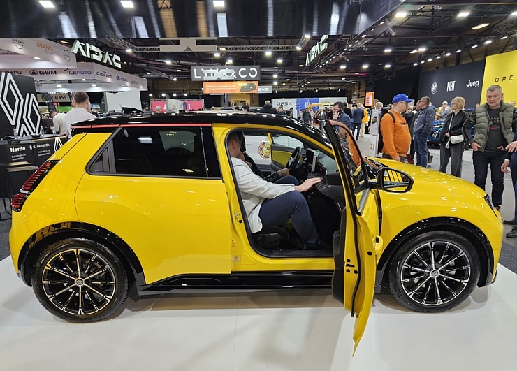 Sadarbībā ar «Europcar Latvija» Travelnews.lv apmeklē starptautisko autoindustrijas izstādi «Auto 2025» Sadarbībā ar «Europcar Latvija» Travelnews.lv apmeklē starptautisko autoindustrijas izstādi «Auto 2025» 370436