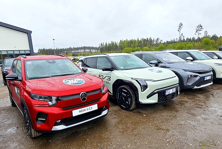 Auto noma «Sixt Latvija» atbalsta elektroauto modeļu konkursu «Latvijas e-Auto 2025/26», kas noslēgsies oktobrī Auto noma «Sixt Latvija» atbalsta elektroauto modeļu konkursu «Latvijas e-Auto 2025/26», kas noslēgsies oktobrī 371075