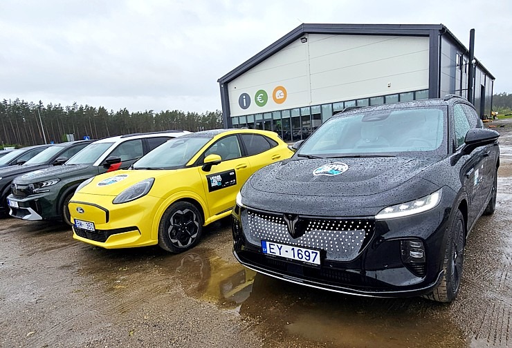 Auto noma «Sixt Latvija» atbalsta elektroauto modeļu konkursu «Latvijas e-Auto 2025/26», kas noslēgsies oktobrī Auto noma «Sixt Latvija» atbalsta elektroauto modeļu konkursu «Latvijas e-Auto 2025/26», kas noslēgsies oktobrī 371077