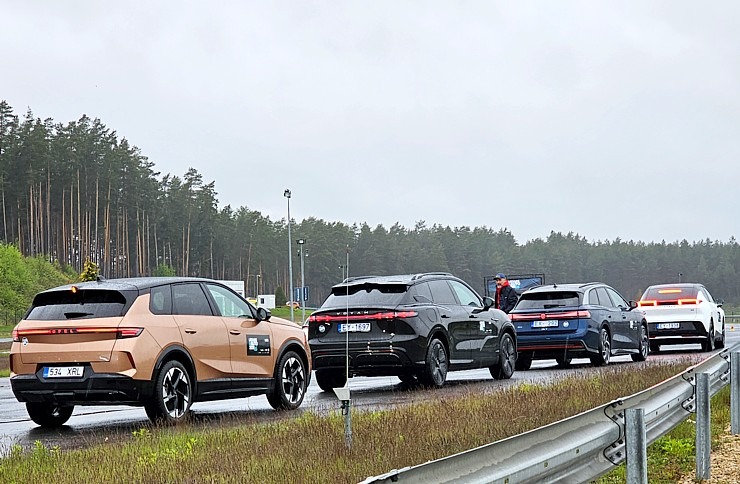 Auto noma «Sixt Latvija» atbalsta elektroauto modeļu konkursu «Latvijas e-Auto 2025/26», kas noslēgsies oktobrī Auto noma «Sixt Latvija» atbalsta elektroauto modeļu konkursu «Latvijas e-Auto 2025/26», kas noslēgsies oktobrī 371060