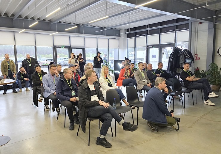 Auto noma «Sixt Latvija» atbalsta elektroauto modeļu konkursu «Latvijas e-Auto 2025/26», kas noslēgsies oktobrī Auto noma «Sixt Latvija» atbalsta elektroauto modeļu konkursu «Latvijas e-Auto 2025/26», kas noslēgsies oktobrī 371065