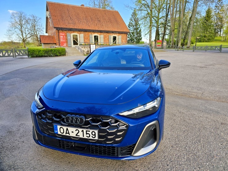  Travelnews.lv ceļo uz Siguldu un Jūrmalu ar jauno un 367 zs jaudīgo «Audi S5 Sedan» 371261
