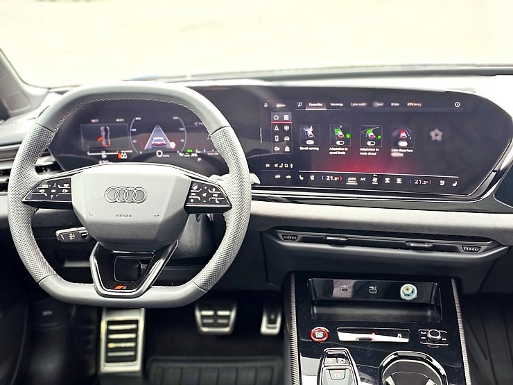 Ar 367 zirgspēku jaudīgo «Audi S5 Sedan» apceļojam Rīgu un Pierīgu 371315