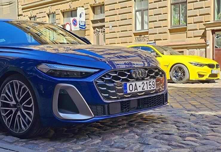 Ar 367 zirgspēku jaudīgo «Audi S5 Sedan» apceļojam Rīgu un Pierīgu 371300