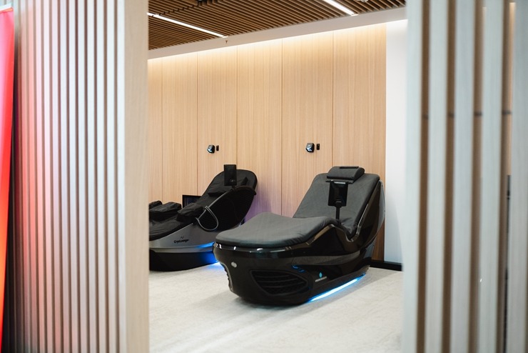 Daži fotomirkļi no jaunā sporta kluba «MyFitness Pļavnieki» biznesa centrā «MARS». Foto: Edijs Elksnis Daži fotomirkļi no jaunā sporta kluba «MyFitness Pļavnieki» biznesa centrā «MARS». Foto: Edijs Elksnis 371398