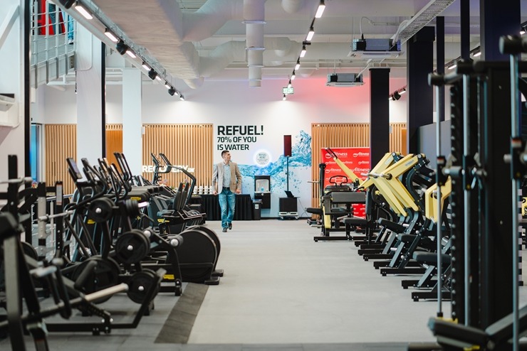 Daži fotomirkļi no jaunā sporta kluba «MyFitness Pļavnieki» biznesa centrā «MARS». Foto: Edijs Elksnis Daži fotomirkļi no jaunā sporta kluba «MyFitness Pļavnieki» biznesa centrā «MARS». Foto: Edijs Elksnis 371401
