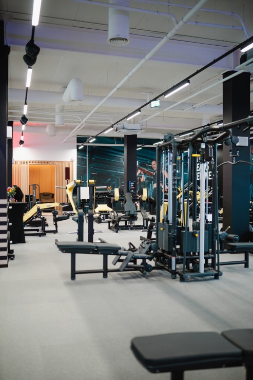 Daži fotomirkļi no jaunā sporta kluba «MyFitness Pļavnieki» biznesa centrā «MARS». Foto: Edijs Elksnis Daži fotomirkļi no jaunā sporta kluba «MyFitness Pļavnieki» biznesa centrā «MARS». Foto: Edijs Elksnis 371408