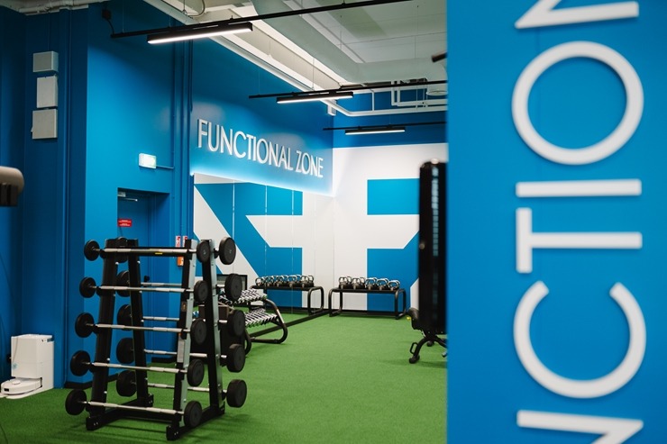 Daži fotomirkļi no jaunā sporta kluba «MyFitness Pļavnieki» biznesa centrā «MARS». Foto: Edijs Elksnis Daži fotomirkļi no jaunā sporta kluba «MyFitness Pļavnieki» biznesa centrā «MARS». Foto: Edijs Elksnis 371413