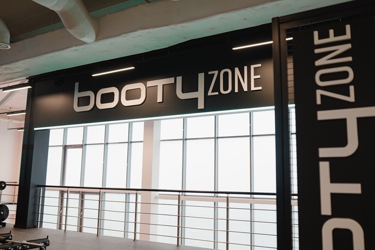 Daži fotomirkļi no jaunā sporta kluba «MyFitness Pļavnieki» biznesa centrā «MARS». Foto: Edijs Elksnis Daži fotomirkļi no jaunā sporta kluba «MyFitness Pļavnieki» biznesa centrā «MARS». Foto: Edijs Elksnis 371415