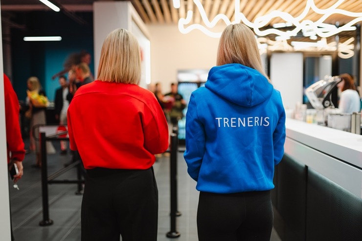 Daži fotomirkļi no jaunā sporta kluba «MyFitness Pļavnieki» biznesa centrā «MARS». Foto: Edijs Elksnis Daži fotomirkļi no jaunā sporta kluba «MyFitness Pļavnieki» biznesa centrā «MARS». Foto: Edijs Elksnis 371394