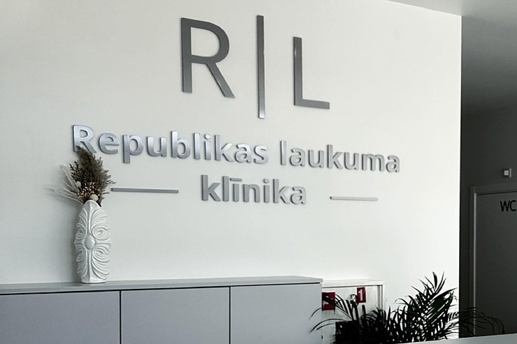 Rīgas centrā ir atvērusies moderna klinika vietējiem iedzīvotājiem un ārvalstu ceļotājiem - «Republikas laukuma klīnika» Foto: RepublikasLaukumaKlinik Rīgas centrā ir atvērusies moderna klinika vietējiem iedzīvotājiem un ārvalstu ceļotājiem - «Republikas laukuma klīnika» Foto: RepublikasLaukumaKlinik 371599