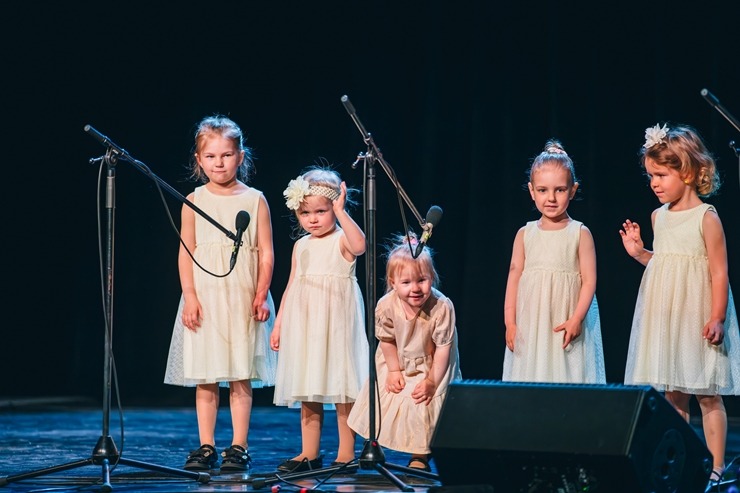 Par spīti lietum Sigulda atklāj vasaras sezonu ar Siguldas svētkiem. Foto: Oskars Briedis, Viktorija Maško, Alex Puskins, Edgars Semanis, Inna Zaharov Par spīti lietum Sigulda atklāj vasaras sezonu ar Siguldas svētkiem. Foto: Oskars Briedis, Viktorija Maško, Alex Puskins, Edgars Semanis, Inna Zaharov 371673
