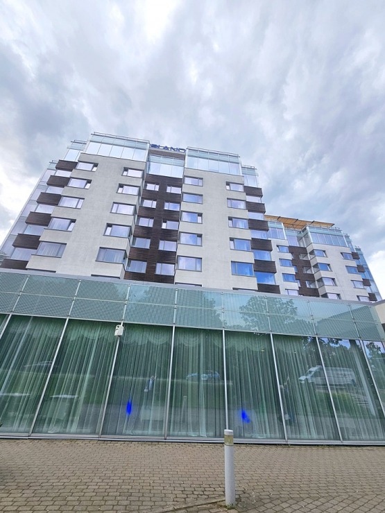 Pārdaugavas viesnīca «Riga Islande Hotel» jumta terase piedāvā burvīgu panorāmas skatu un garšīgu ēdienkarti 371777