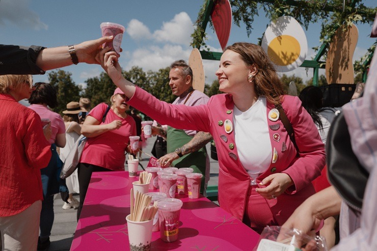 Viļņā ar pamatīgu festivālu godina Rozā jeb auksto zupu 371899