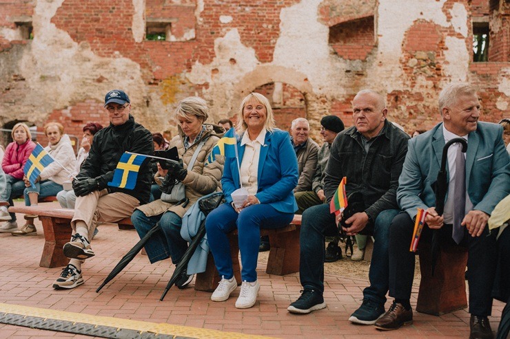 Ar daudzpusīgu programmu Dienvidkurzemes pilsētā Grobiņā svin svētkus 371984